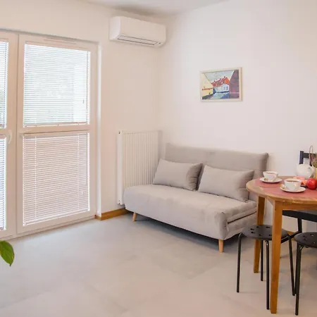 Maya's Flats & 103 - Brzezno Plaza